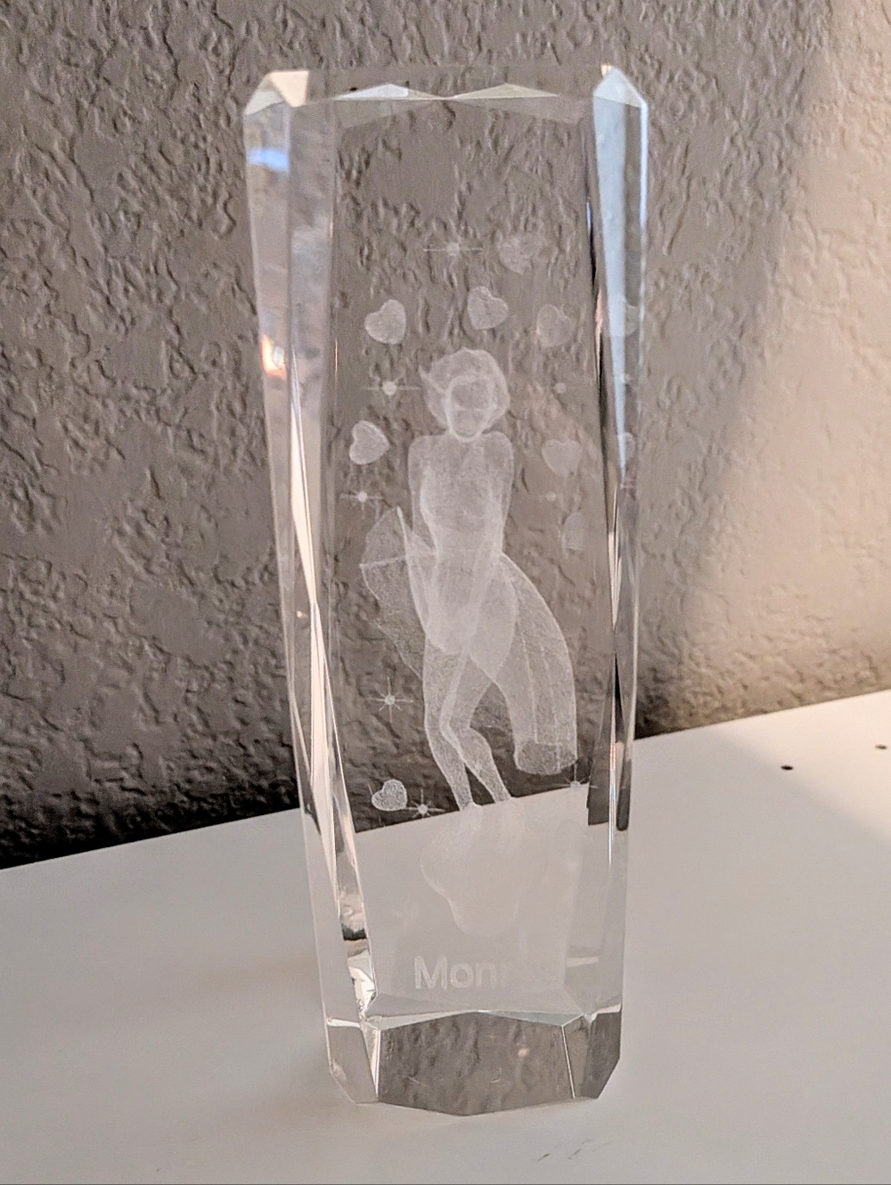 Clear Crystal Figurine Tower with Etched Full Body Marilyn Monroe